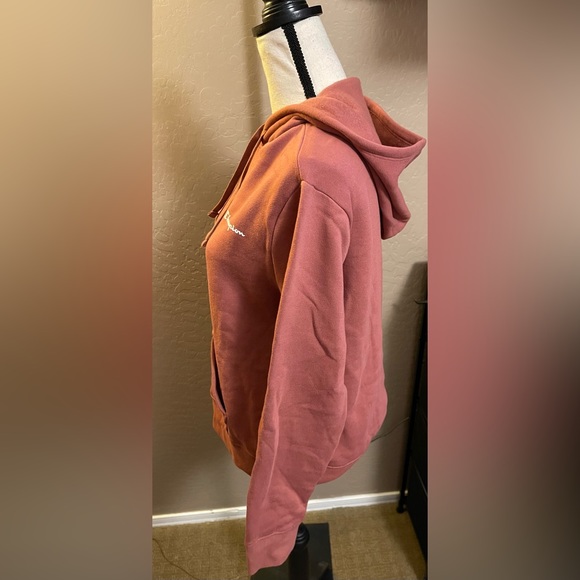 NWT - Cute Champion Sweatshirt w/hood and Kangaroo Pocket - Picture 3 of 13